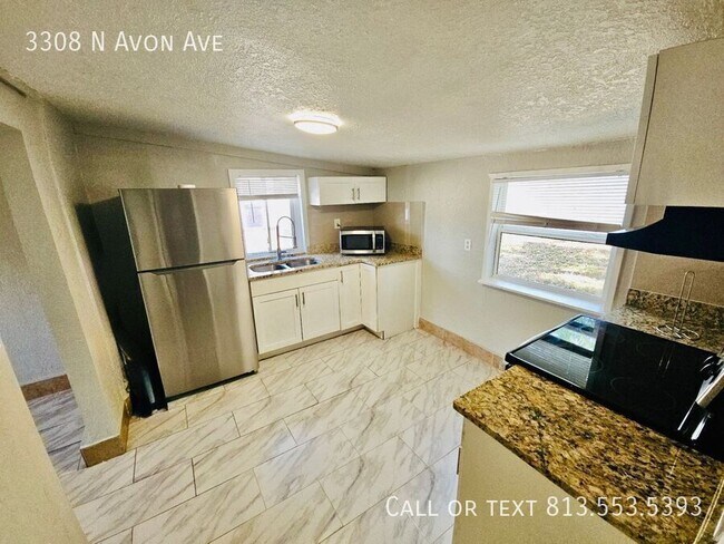 Building Photo - 3308 N Avon Ave