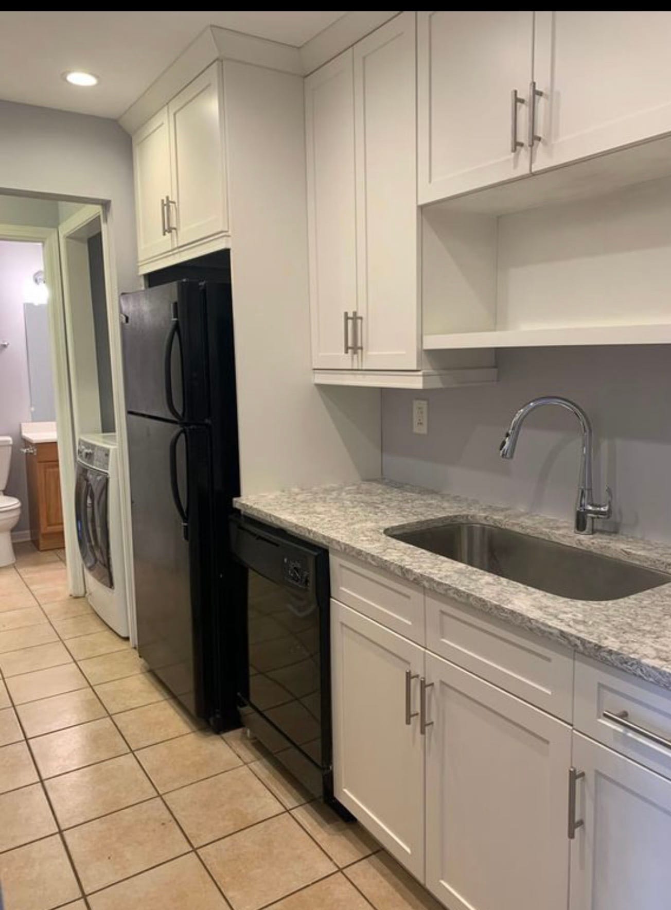 Building Photo - 701 Garden Cir