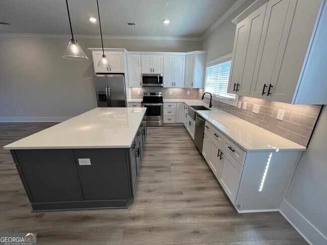 Building Photo - 859 Duck Walk Wy