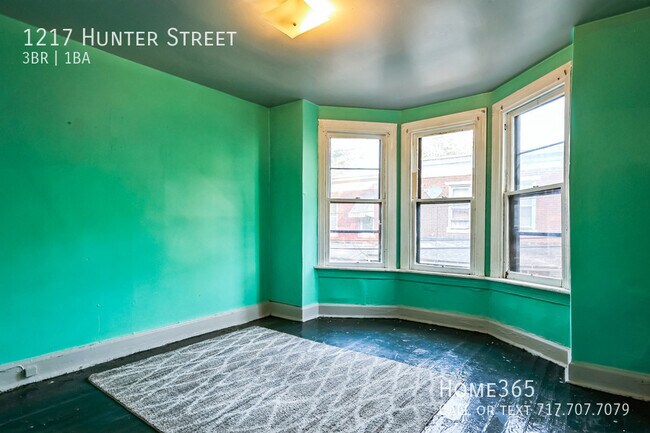 Building Photo - 1217 Hunter St