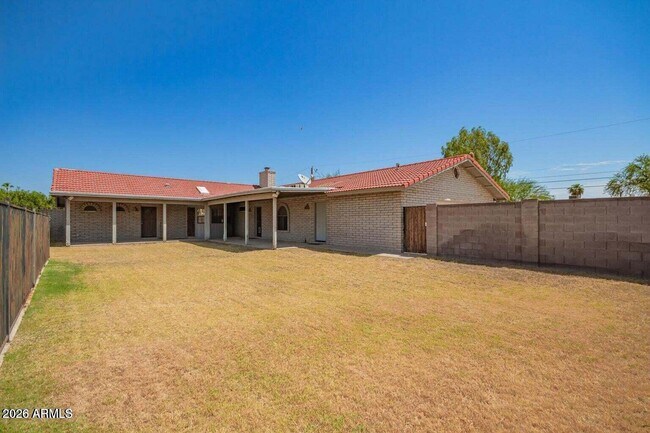 Building Photo - 13036 N 36th St