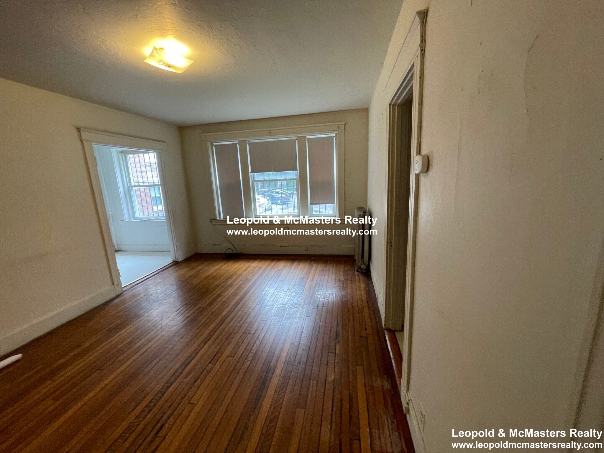 Building Photo - 100 Washington St