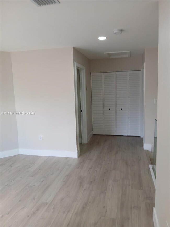 Building Photo - 1065 River Birch St