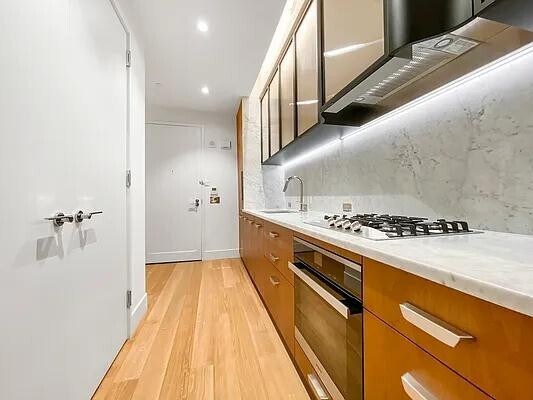 Building Photo - 110 Charlton St