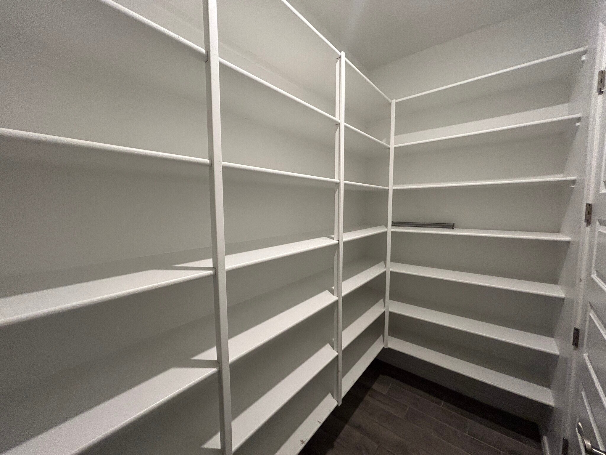 Building Photo - 8731 W Wagon Wheel Dr