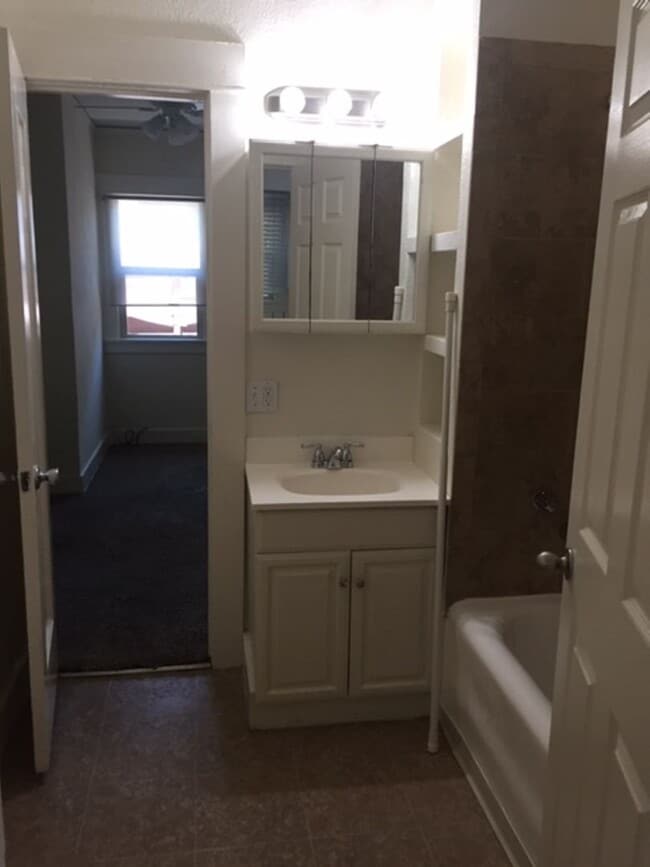 Building Photo - 3685 Arizona St