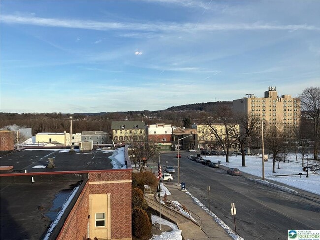 Building Photo - 146 North St