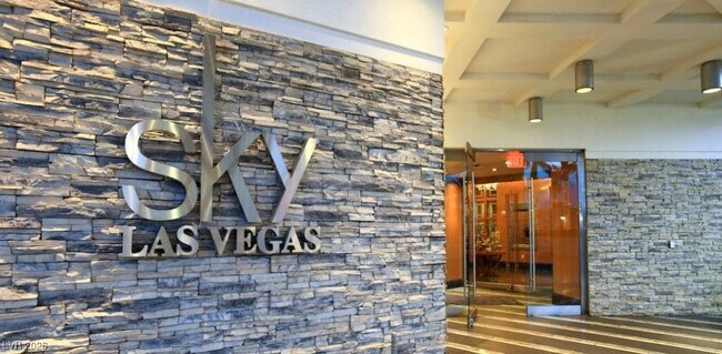 Building Photo - 2700 S Las Vegas Blvd