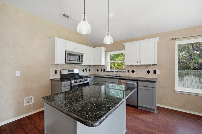 Building Photo - 2304 Pheasant Run