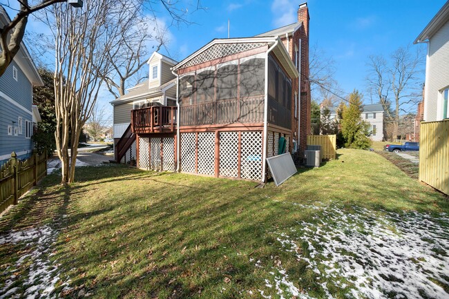 Building Photo - 4518 Chase Ave