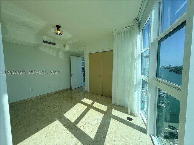 Building Photo - 6000 Indian Creek Dr