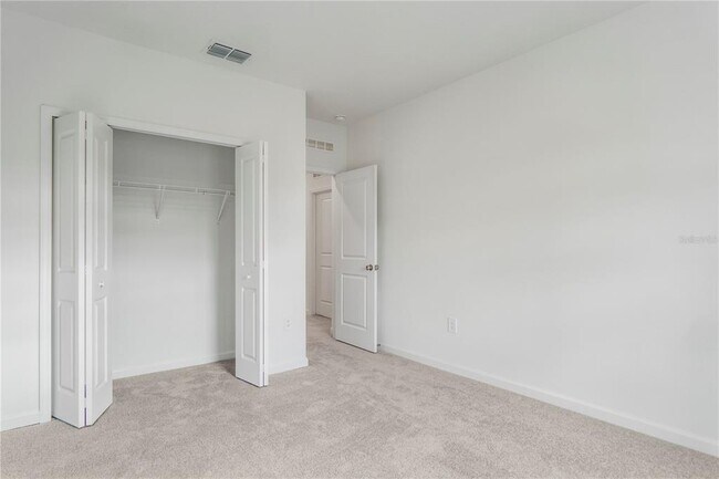 Building Photo - 2743 Skyline Lp