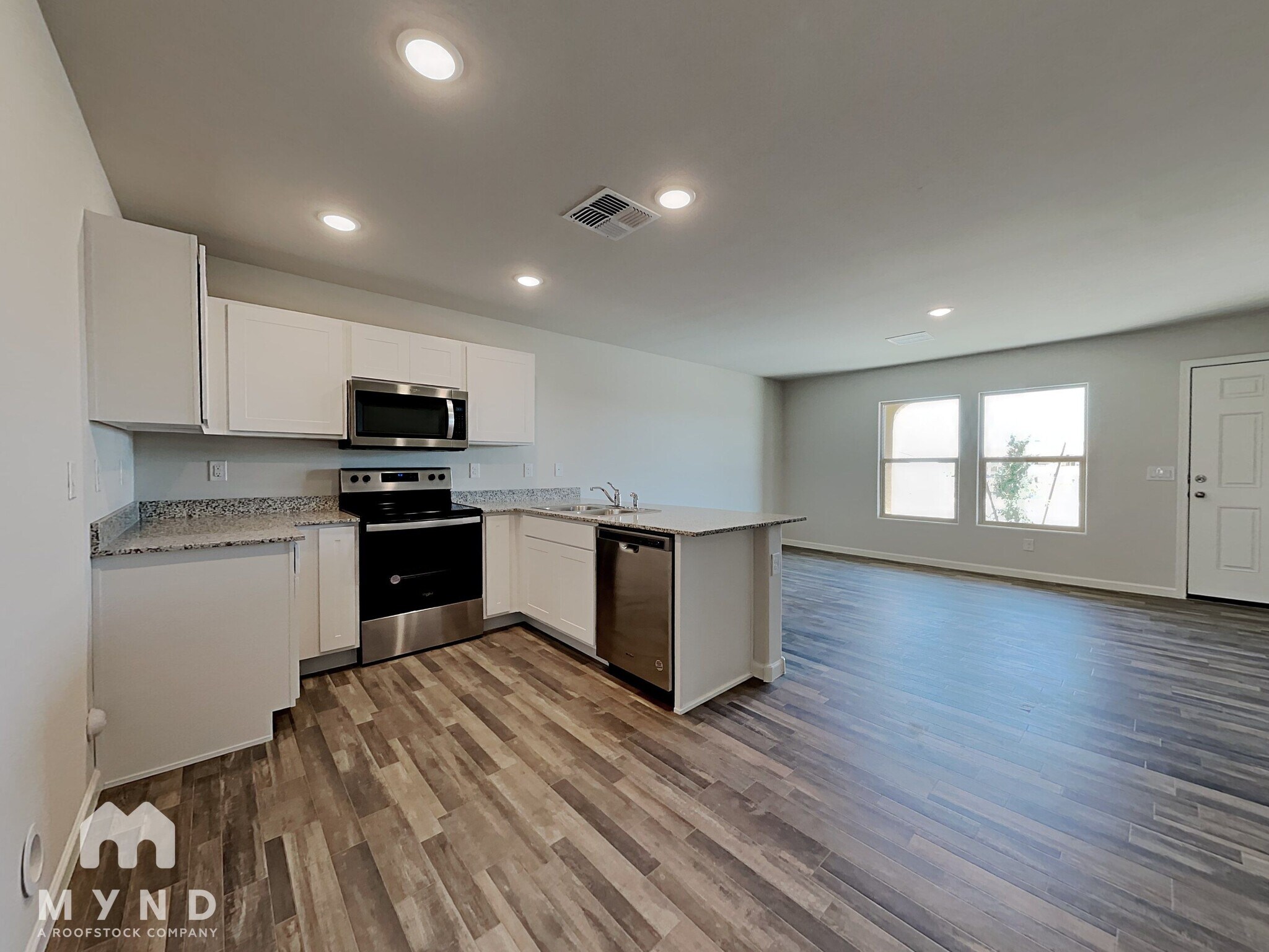 Building Photo - 246 S Picacho Heights Rd