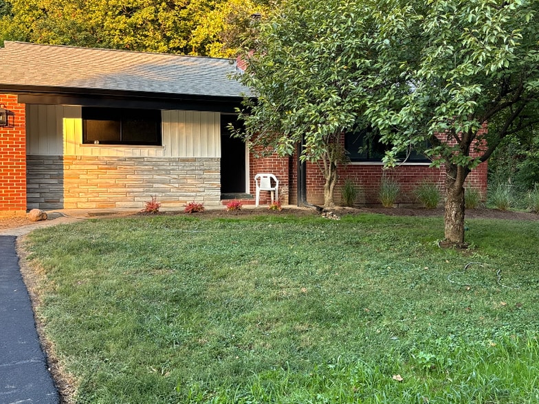 Primary Photo - 3772 Zind Ln