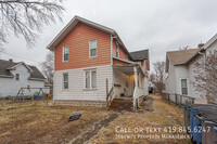 Building Photo - Cute and Cozy One Bedroom Apartment For Re...