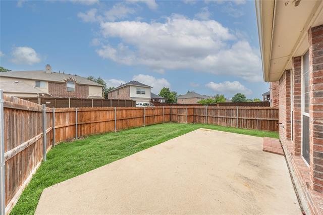 Building Photo - 11569 La Grange Dr