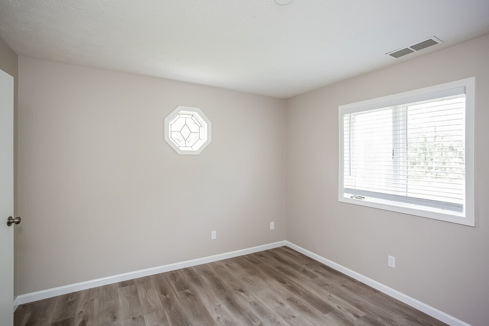 Building Photo - 8460 Countryside Ct