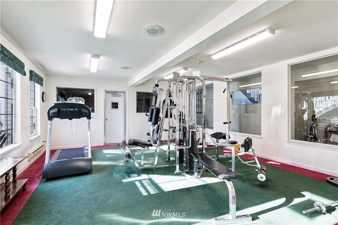 Building Photo - 7453 Newcastle Golf Club Rd