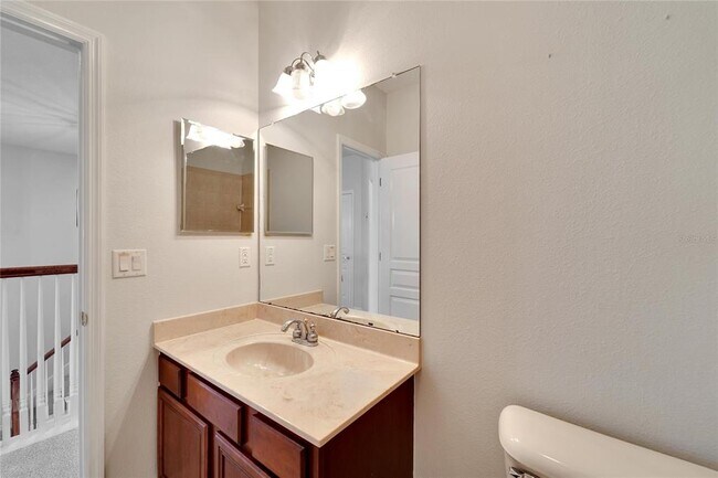 Building Photo - 5604 Skimmer Dr