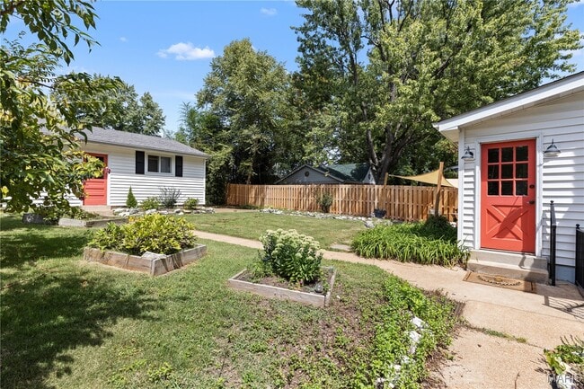 Building Photo - 7525 Suffolk Ave