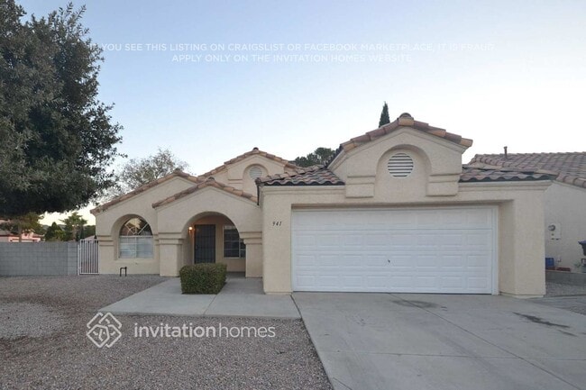 Building Photo - 941 Chaps Cir