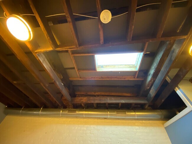 Building Photo - 17 1/2 N 17th