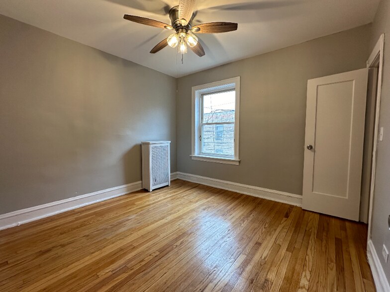 Building Photo - 8000 S Champlain Ave