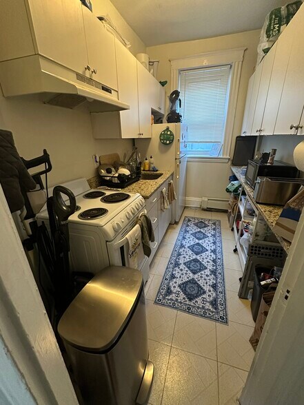 Building Photo - 195 Winthrop Rd