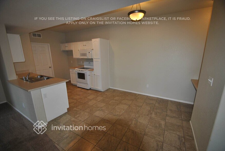 Building Photo - 41410 Juniper St