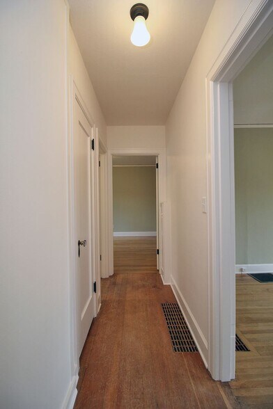 Building Photo - 2703 NW Raleigh St