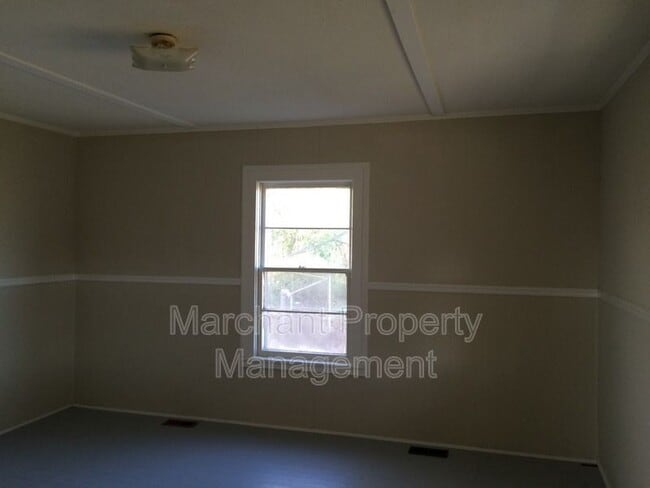 Building Photo - 1 Traction St