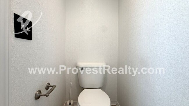 Building Photo - 9172 Ocotillo Ave