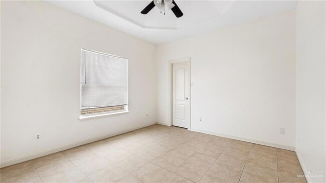 Building Photo - 2013 Agua Fina Ave