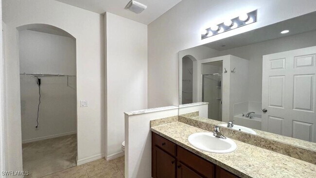 Building Photo - 304 Trafalgar Pkwy
