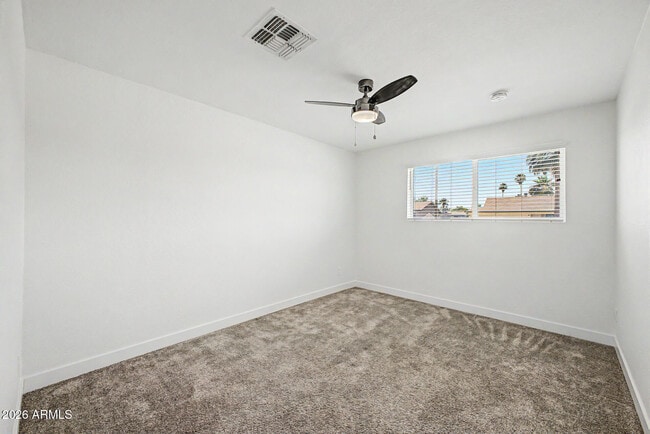 Building Photo - 2174 E Palmcroft Dr