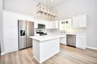 Building Photo - 3728 33rd St S