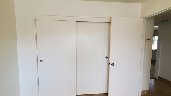 Building Photo - 6988 McQuillan Cir