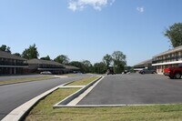 Building Photo - Lively Branch Apartments
