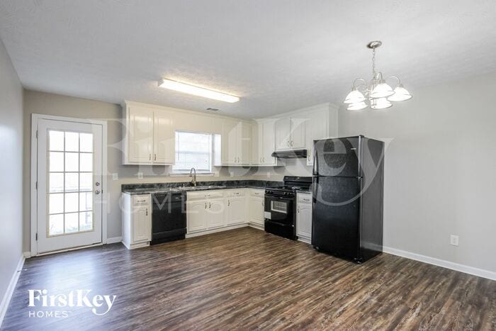Building Photo - 792 Pine Shoals Ct