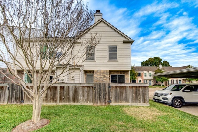 Building Photo - 2810 Grants Lake Blvd