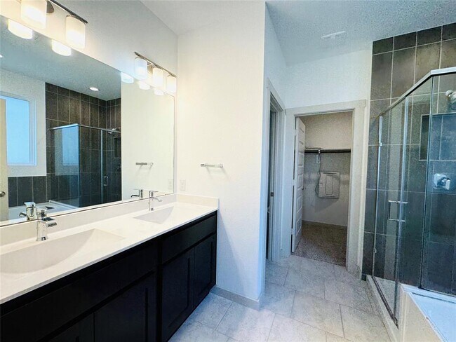 Building Photo - 3011 Jackmans Diamond