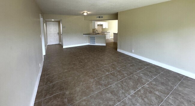 Building Photo - 8955 Wiles Rd