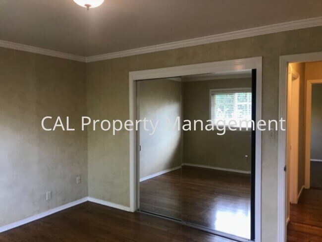 Building Photo - South Salinas 3 Bedroom, 2 Bath Home