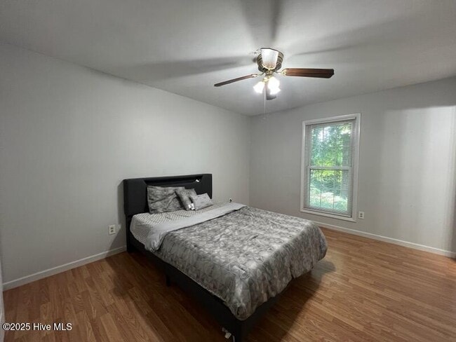 Building Photo - 710 Terrace Ct