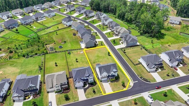 Building Photo - 3695 Andover St