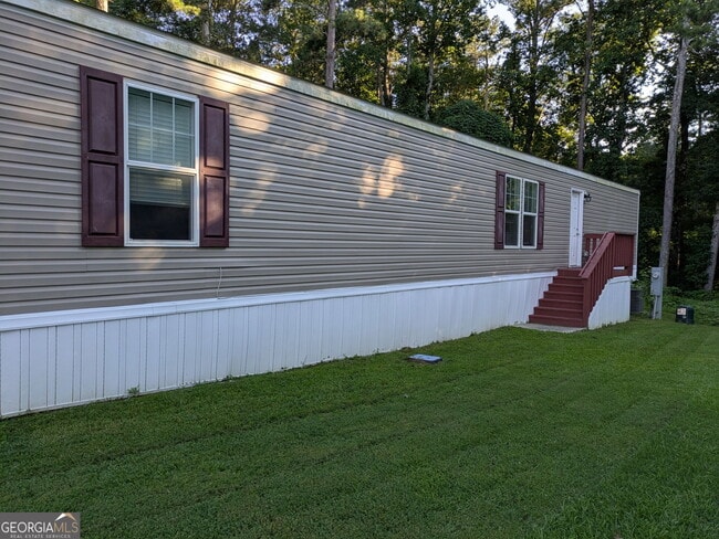 Building Photo - 255 Greenview Cir