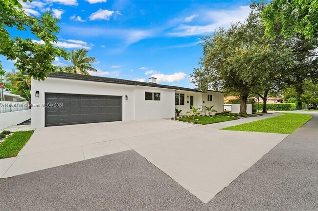 Building Photo - 555 SW 51st Ave