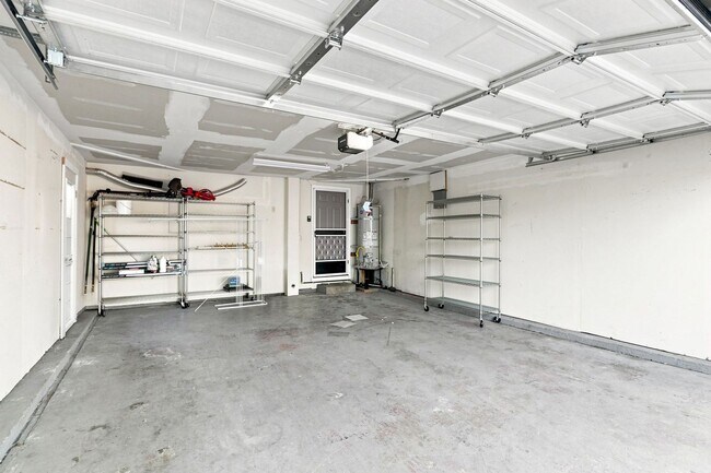 Building Photo - 14370 Oka Ln
