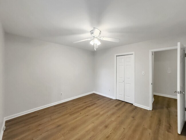 Building Photo - 312 Trappers Run Dr