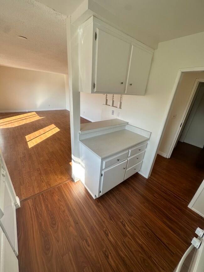 Kitchen looking into Living Room and Entry Hall - 327 Culver Blvd